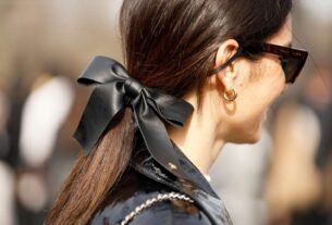 Part Ribbon Hairpiece for Maximum Style Effect